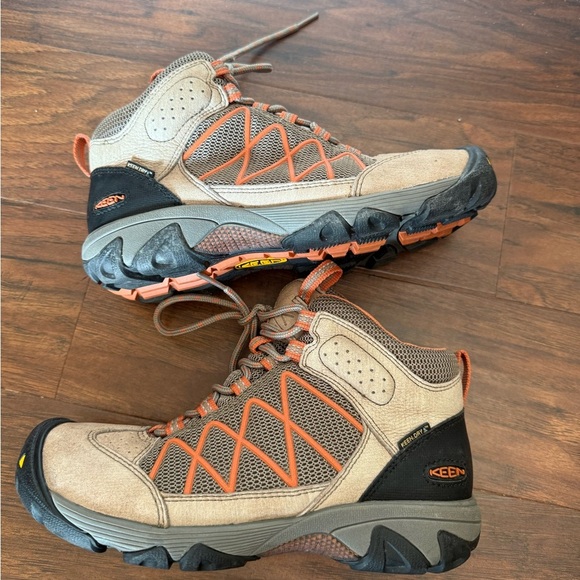 Keen Verdi II Mid Hiking Boots-Like New-Size 6 Tan and Orange - Picture 10 of 11
